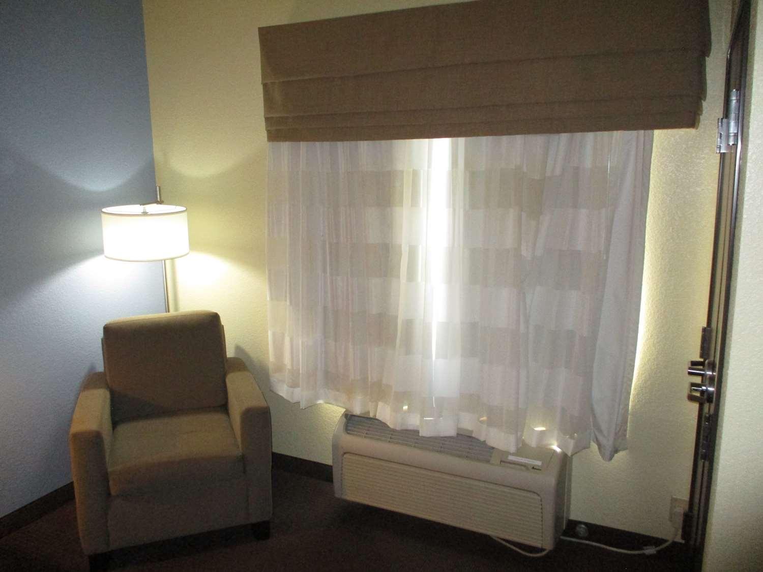 Best Western Coffeyville Central Business District Inn And Suites ภายนอก รูปภาพ