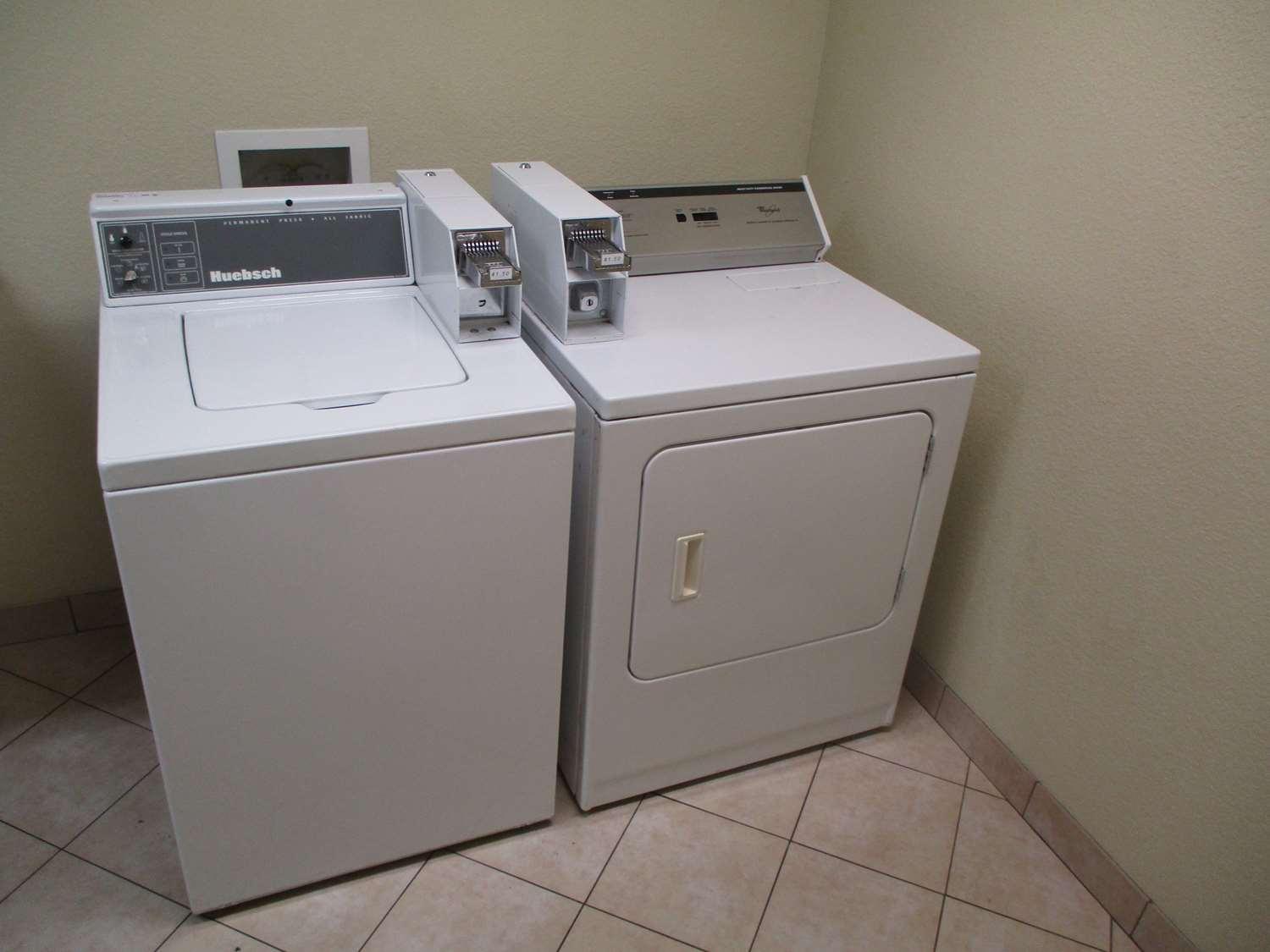 Best Western Coffeyville Central Business District Inn And Suites ภายนอก รูปภาพ