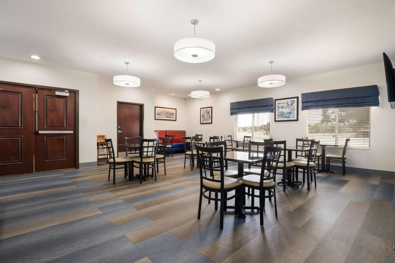 Best Western Coffeyville Central Business District Inn And Suites ภายนอก รูปภาพ