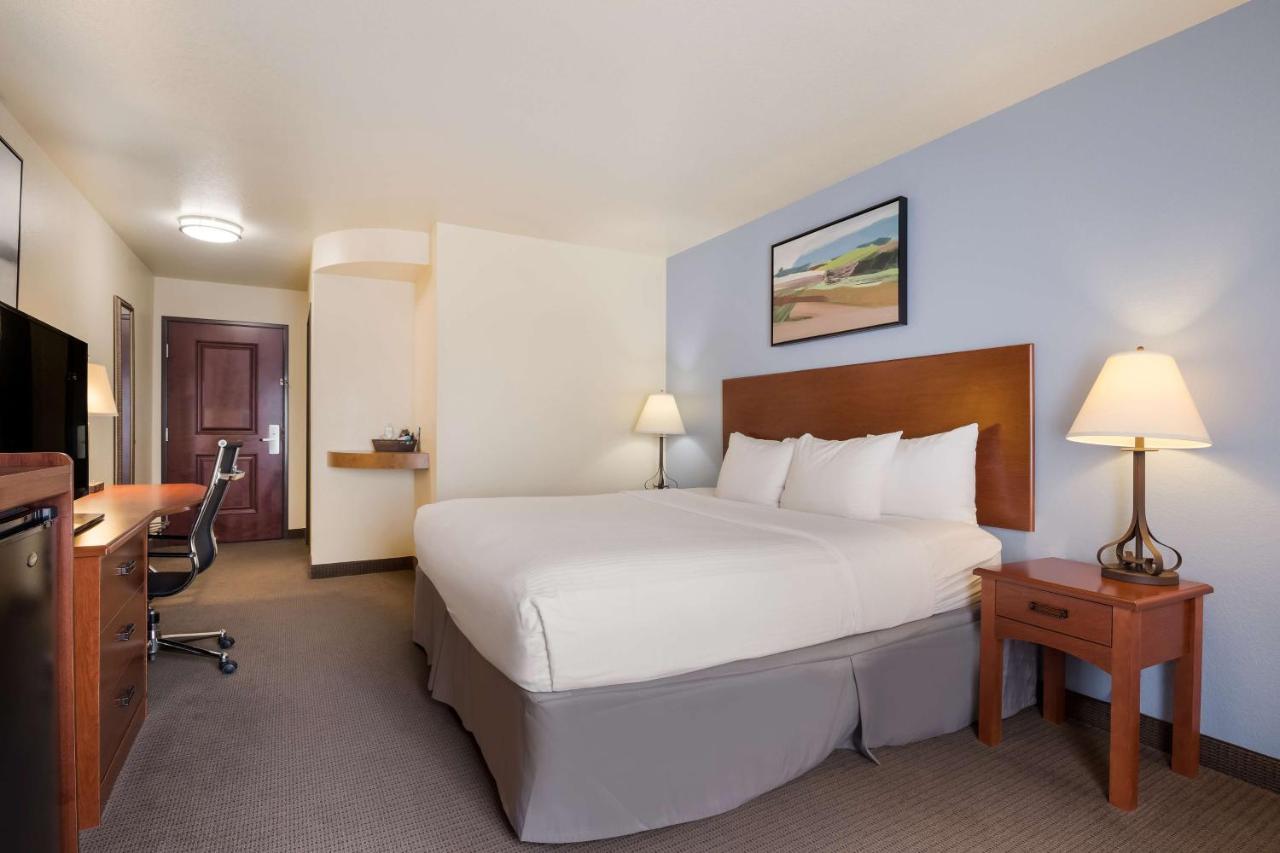 Best Western Coffeyville Central Business District Inn And Suites ภายนอก รูปภาพ