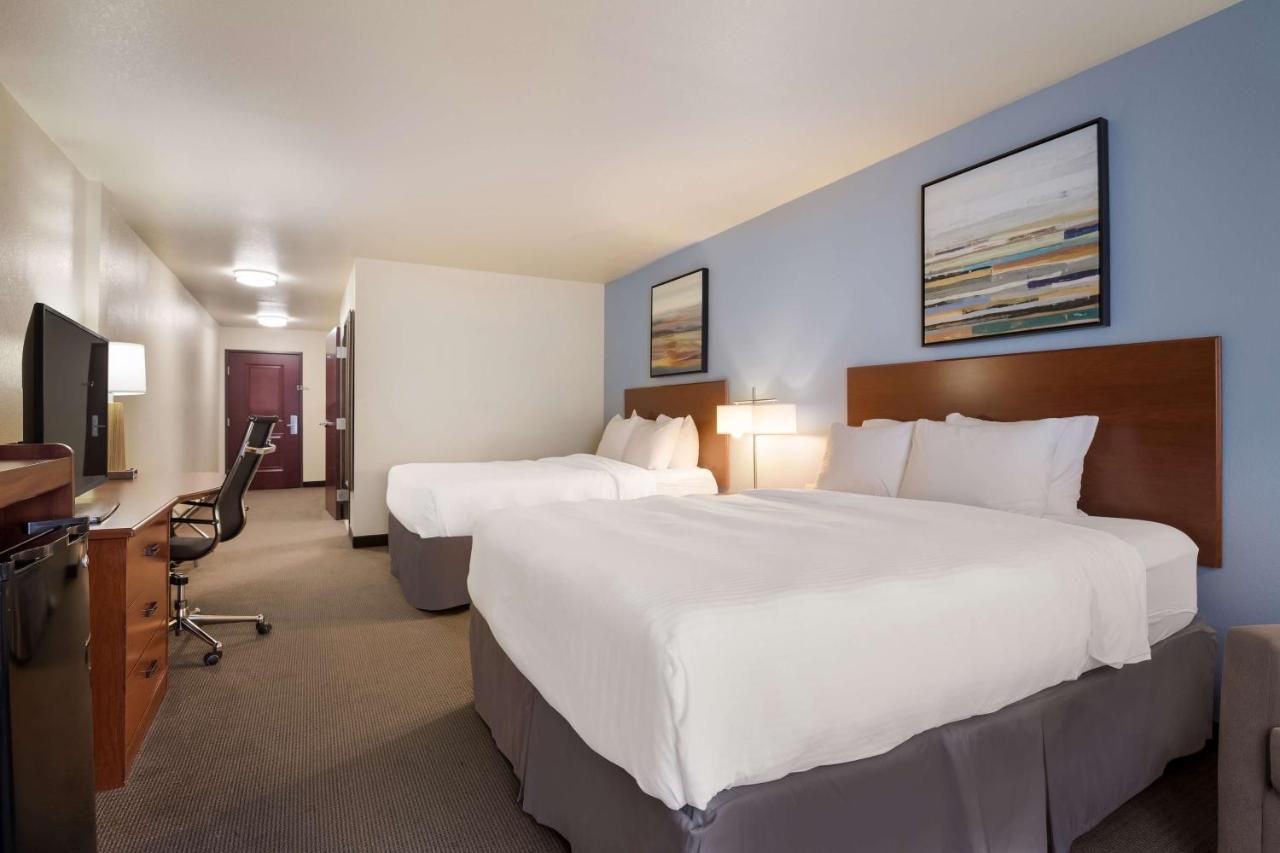 Best Western Coffeyville Central Business District Inn And Suites ภายนอก รูปภาพ